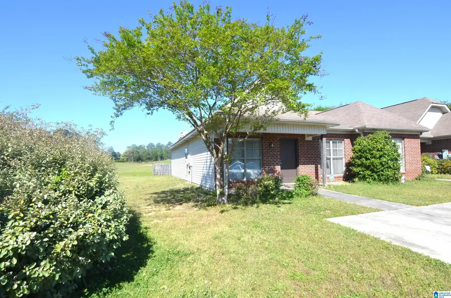 501 CASTLEBURY LANE, Calera, AL 35040 - #2