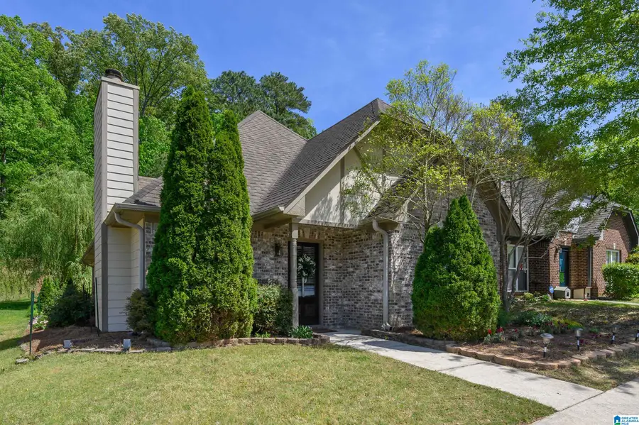1227 PEBBLE CREEK CIRCLE, Gardendale, AL 35071 - #2