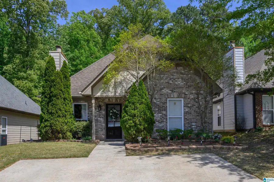 1227 PEBBLE CREEK CIRCLE, Gardendale, AL 35071 - #3