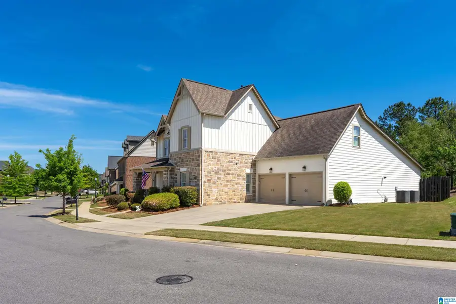 4464 TUCKAHOE LANE, Hoover, AL 35226 - #3