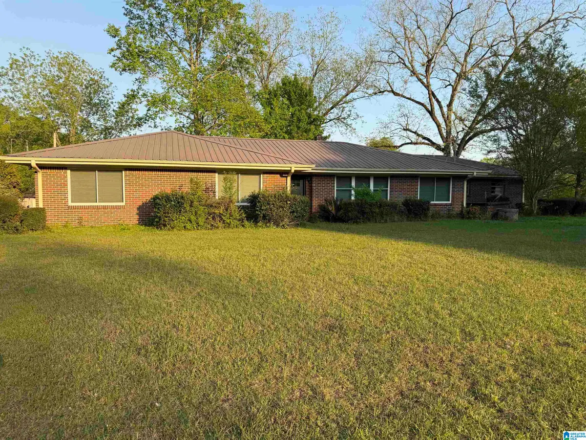 1625 COUNTY ROAD 49, Clanton, AL 35045 - #1