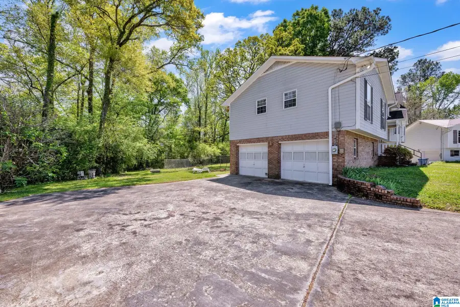 509 MOHICAN CIRCLE, Warrior, AL 35180 - #2