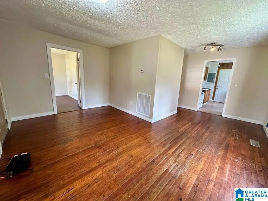 203 NOBLE ROAD, Sylacauga, AL 35150 - #3