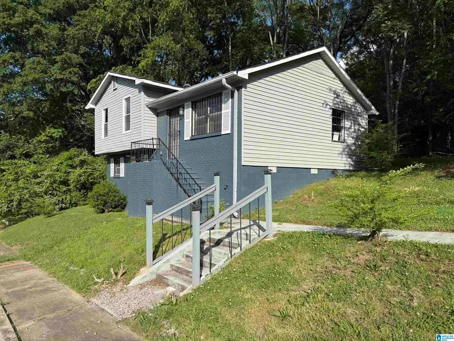 2125 HENRY CRUMPTON DRIVE, Birmingham, AL 35211 - #2