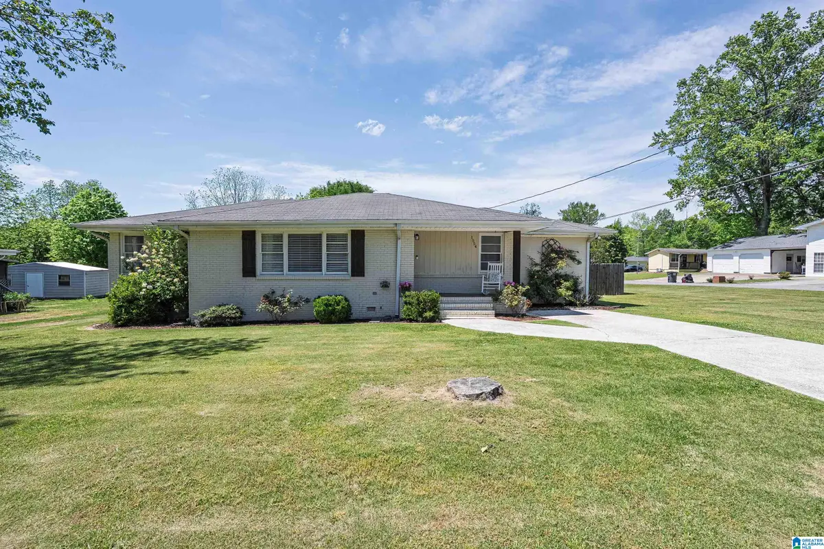 1554 HALL AVENUE, Gardendale, AL 35071 - #1