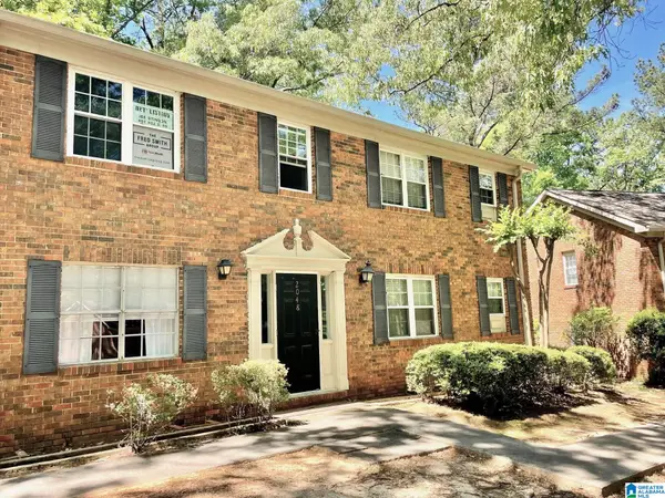 2048 MONTREAT CIRCLE, Vestavia hills, AL 35216