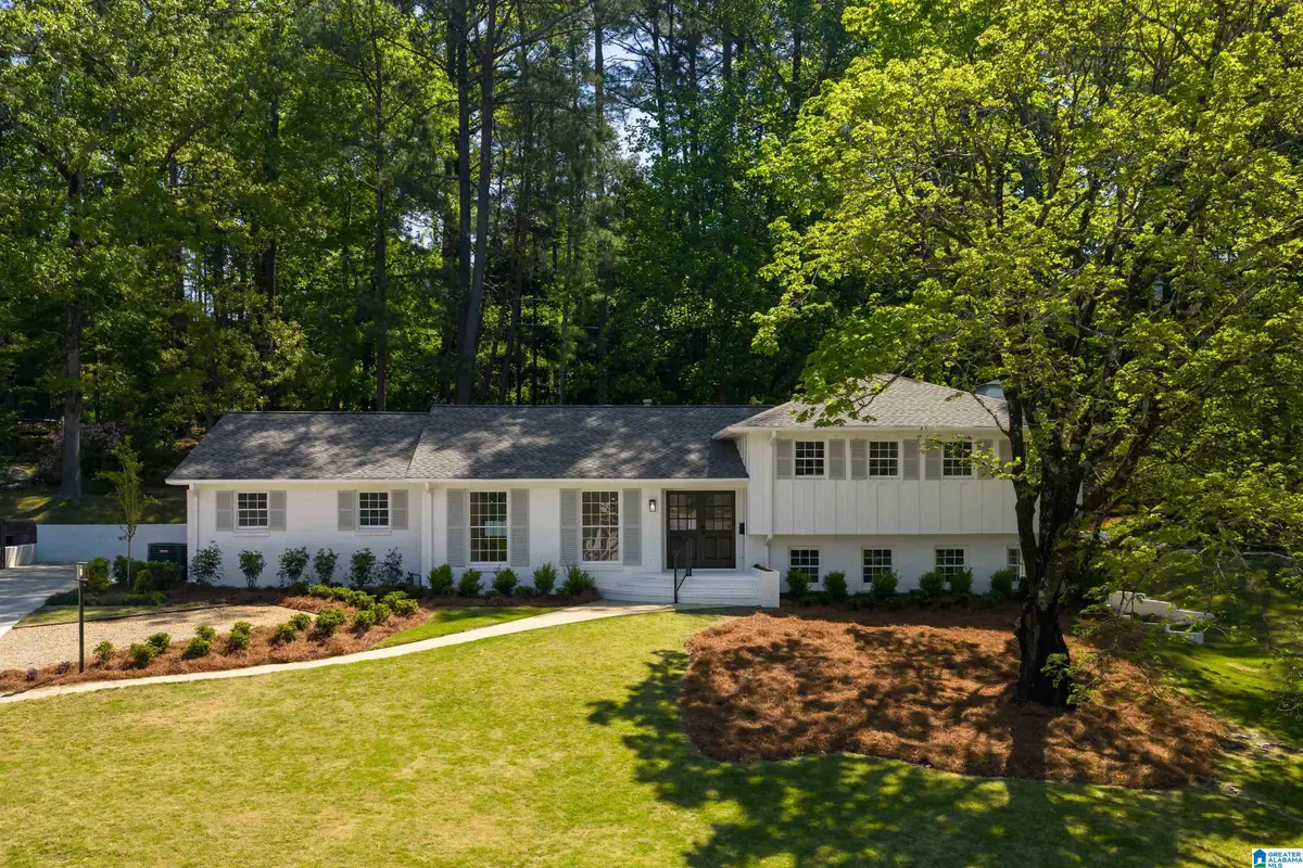 1375 BADHAM DRIVE, Vestavia Hills, AL 35216 - #1