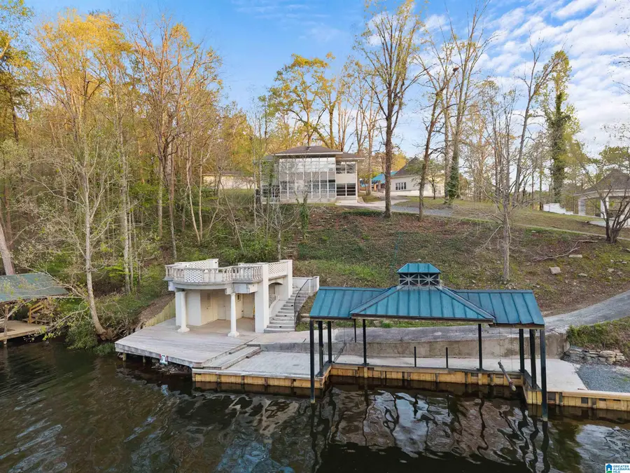 135 SUNSET BOULEVARD, Oneonta, AL 35121 - #2