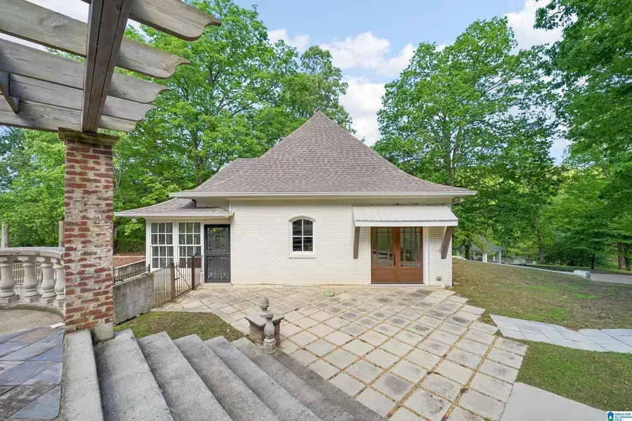 135 SUNSET BOULEVARD, Oneonta, AL 35121 - #3