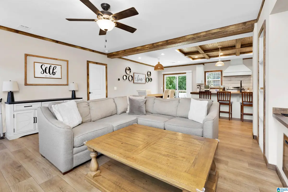 4375 COUNTY ROAD 48, Jemison, AL 35085 - #1