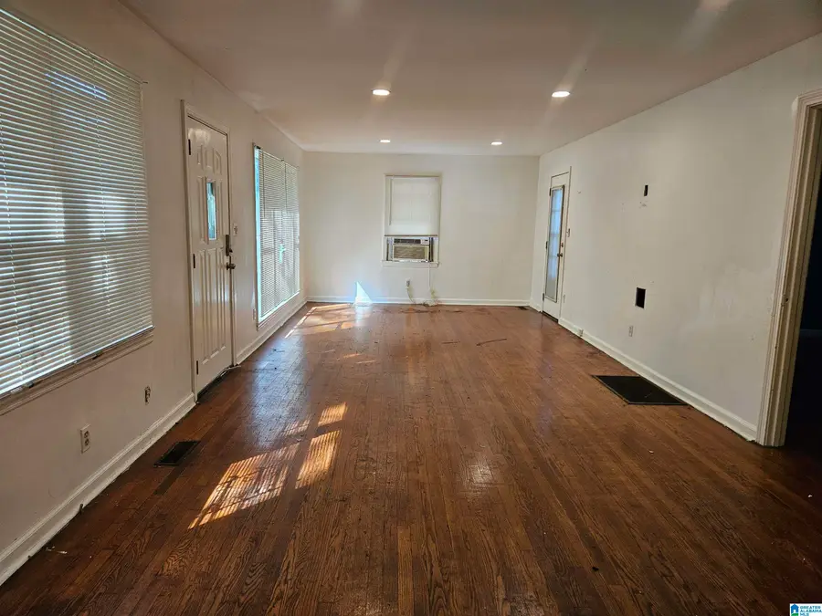 654 MAPLE STREET, Fairfield, AL 35064 - #3