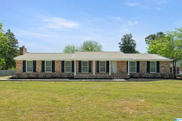 900 NE LARKWOOD DRIVE, Cullman, AL 35055