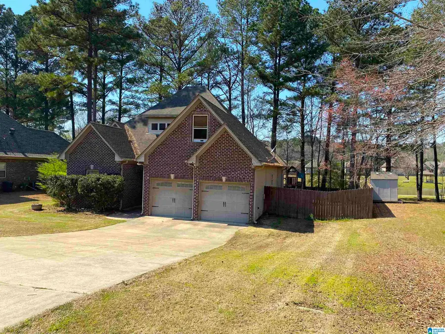105 WILLOW LAKE LANE, Wilsonville, AL 35186 - #2