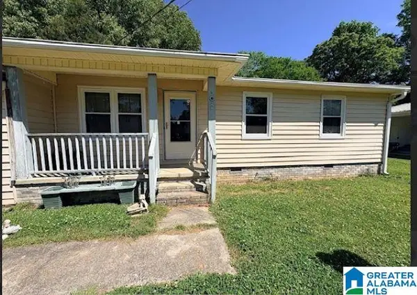 521 DEAN STREET, Scottsboro, AL 35768
