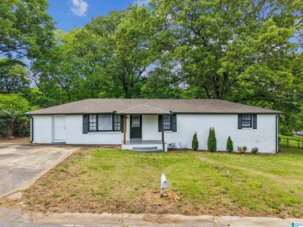 305 9TH STREET, Pleasant Grove, AL 35127 - #1