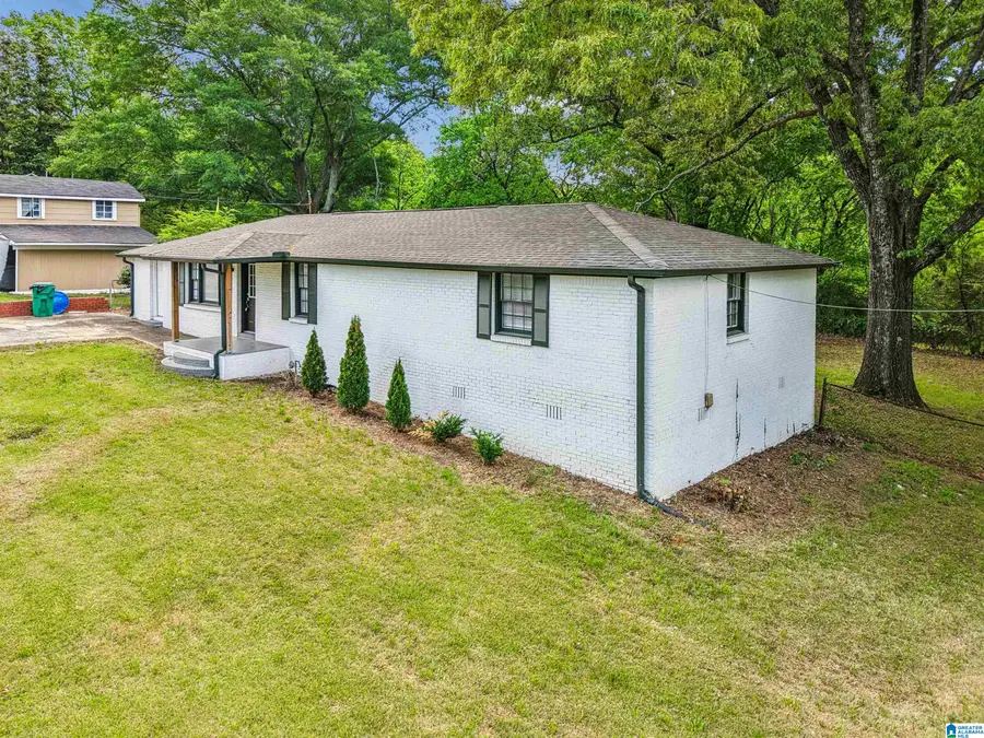 305 9TH STREET, Pleasant Grove, AL 35127 - #3