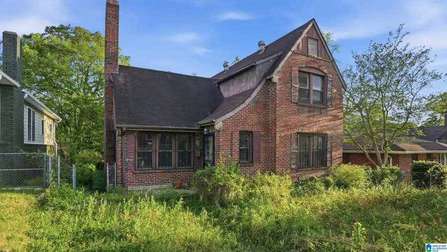 1717 28TH STREET ENSLEY, Birmingham, AL 35218 - #3