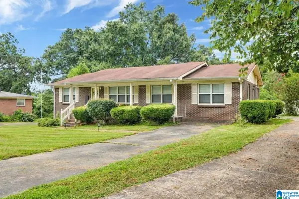 206 MABELON COURT, Hueytown, AL 35023