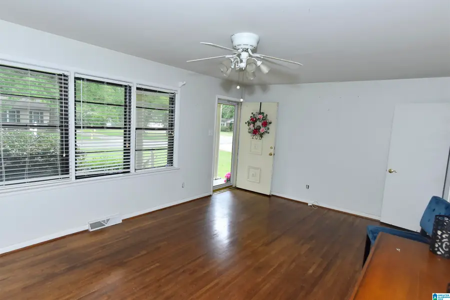 206 MABELON COURT, Hueytown, AL 35023 - #2