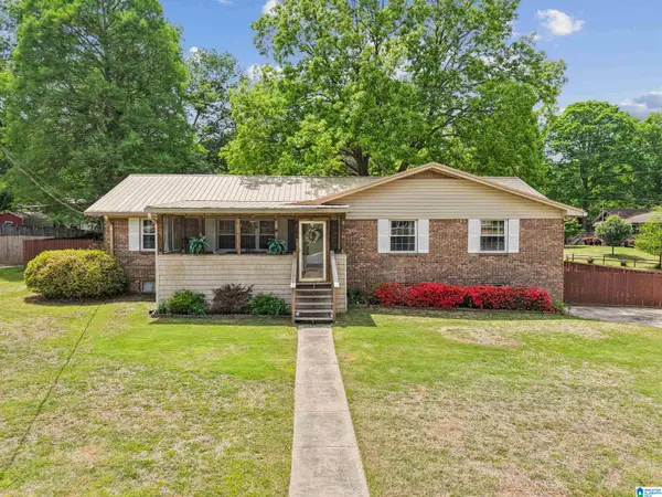 6766 SUNNY DELL DRIVE, Bessemer, AL 35023