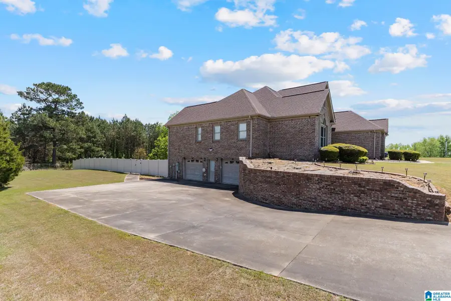 305 FRANK STREET, Thorsby, AL 35171 - #3