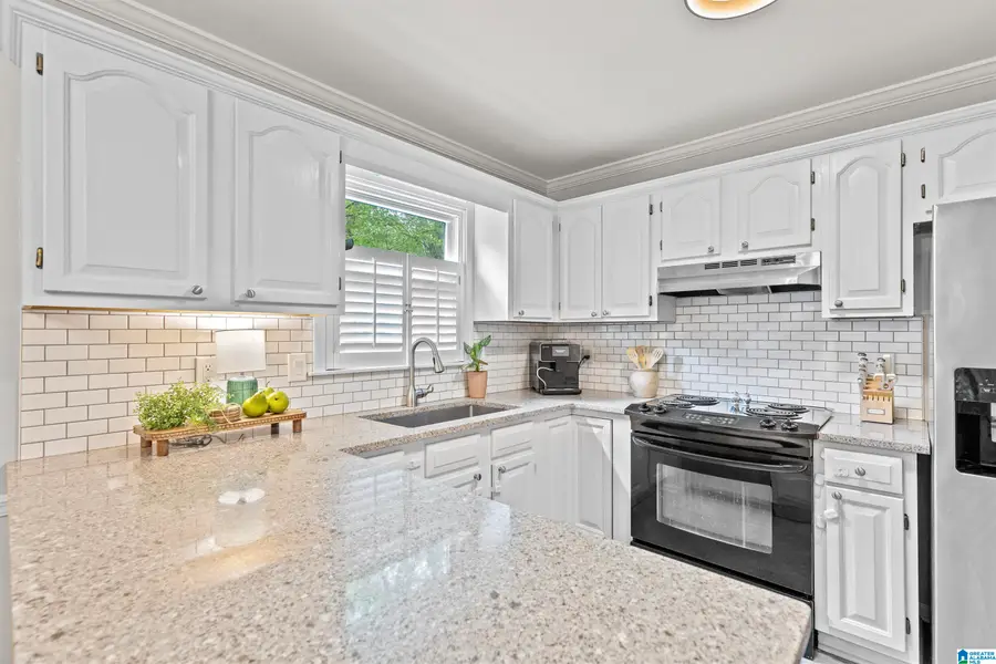 6049 WOODVALE ROAD, Helena, AL 35080 - #3