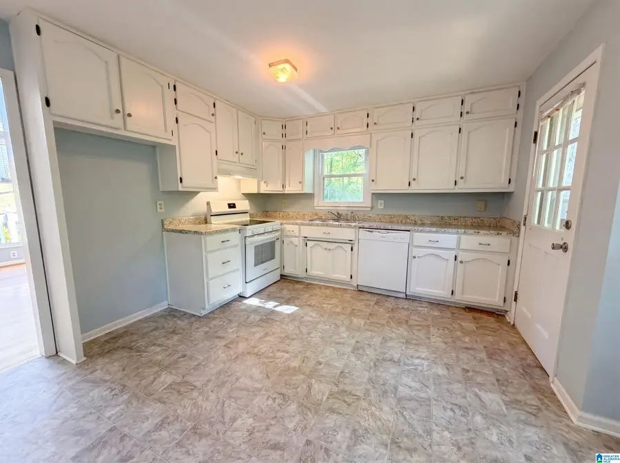 1500 SHADY OAK CIRCLE, Birmingham, AL 35235 - #2