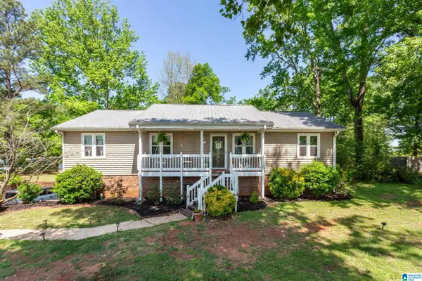 124 PINEBLUFF TRAIL, Trussville, AL 35173