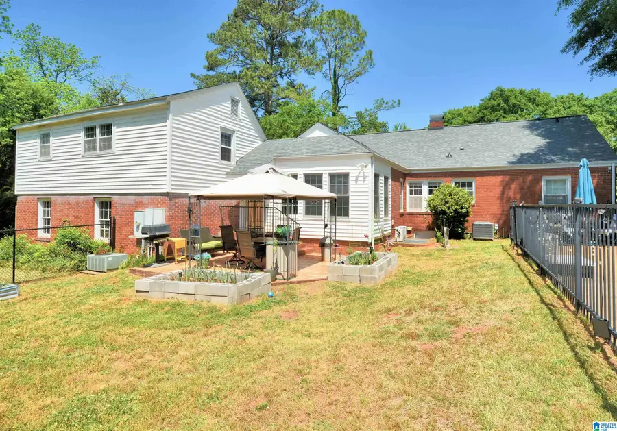 613 HILLCREST DRIVE, Talladega, AL 35160 - #3