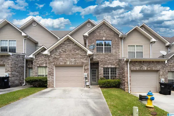 582 HACKBERRY RIDGE TRACE, Birmingham, AL 35226
