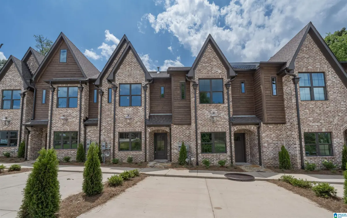 4228 OAKVIEW LANE, Vestavia Hills, AL 35243 - #1