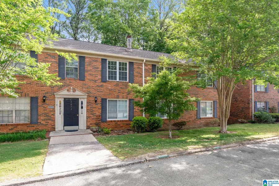 2033 MONTREAT PARKWAY, Vestavia Hills, AL 35216 - #2