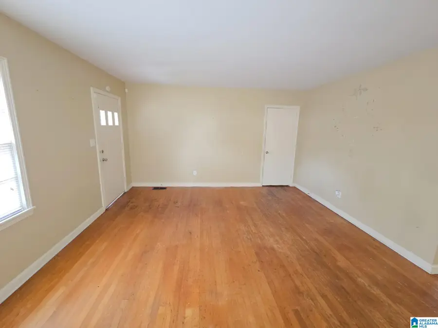 1009 SHELTON STREET, Birmingham, AL 35215 - #2
