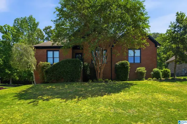 529 WILLOW LANE, Trussville, AL 35173
