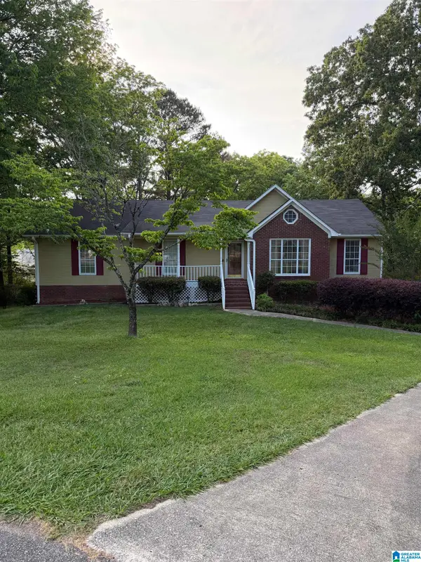 6005 SHADOW LAKE CIRCLE, Mccalla, AL 35111