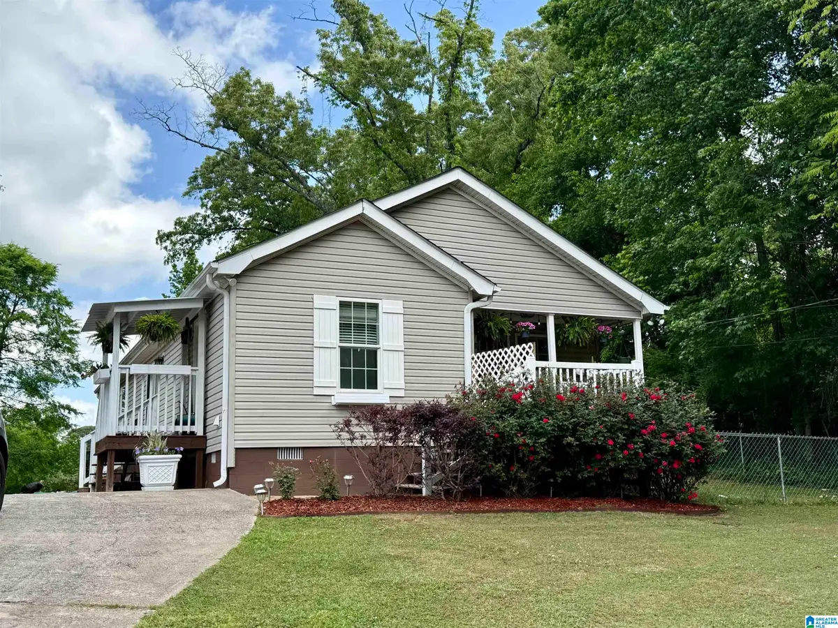 4331 CANOLES DRIVE, Bessemer, AL 35022 - #1