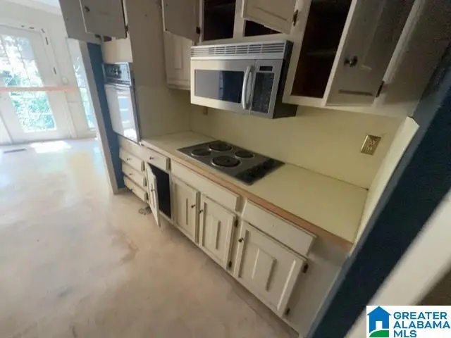 4411 LITTLE RIVER ROAD, Birmingham, AL 35213 - #2