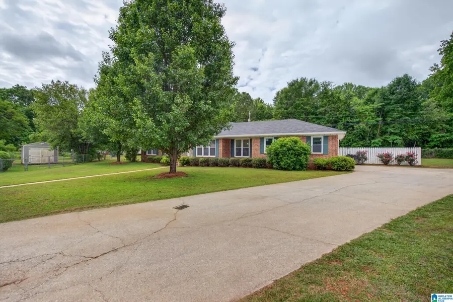 817 TAYLOR CIRCLE, Sylacauga, AL 35150 - #3