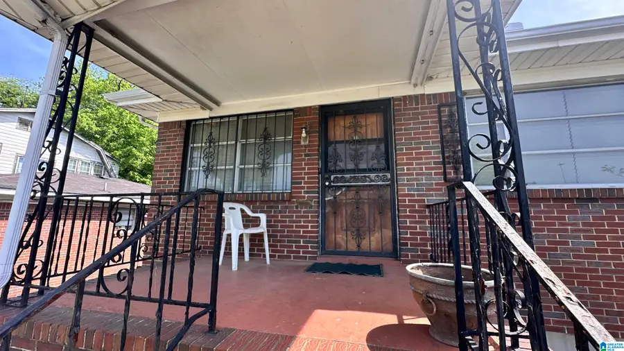 1109 13TH AVENUE N, Birmingham, AL 35204 - #2
