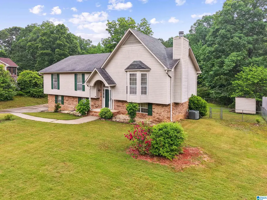 329 SOUTHERN HILLS DRIVE, Calera, AL 35040 - #2