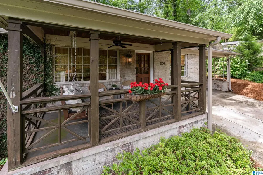 1104 CRESTHILL DRIVE, Birmingham, AL 35213 - #3