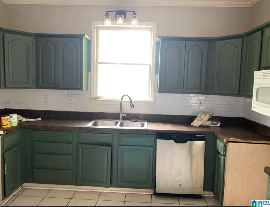 8465 LANEWOOD CIRCLE, Leeds, AL 35094 - #3