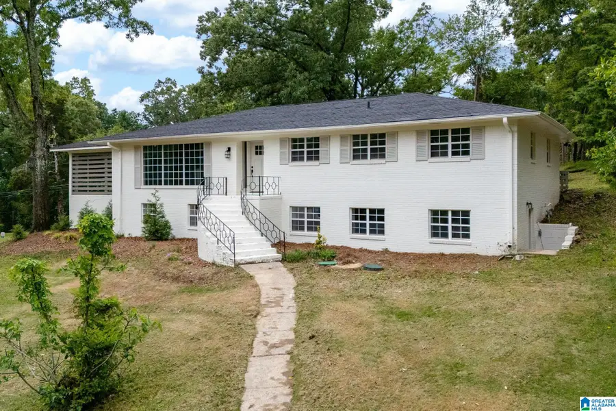 2516 GLENDMERE PLACE, Vestavia Hills, AL 35216 - #2