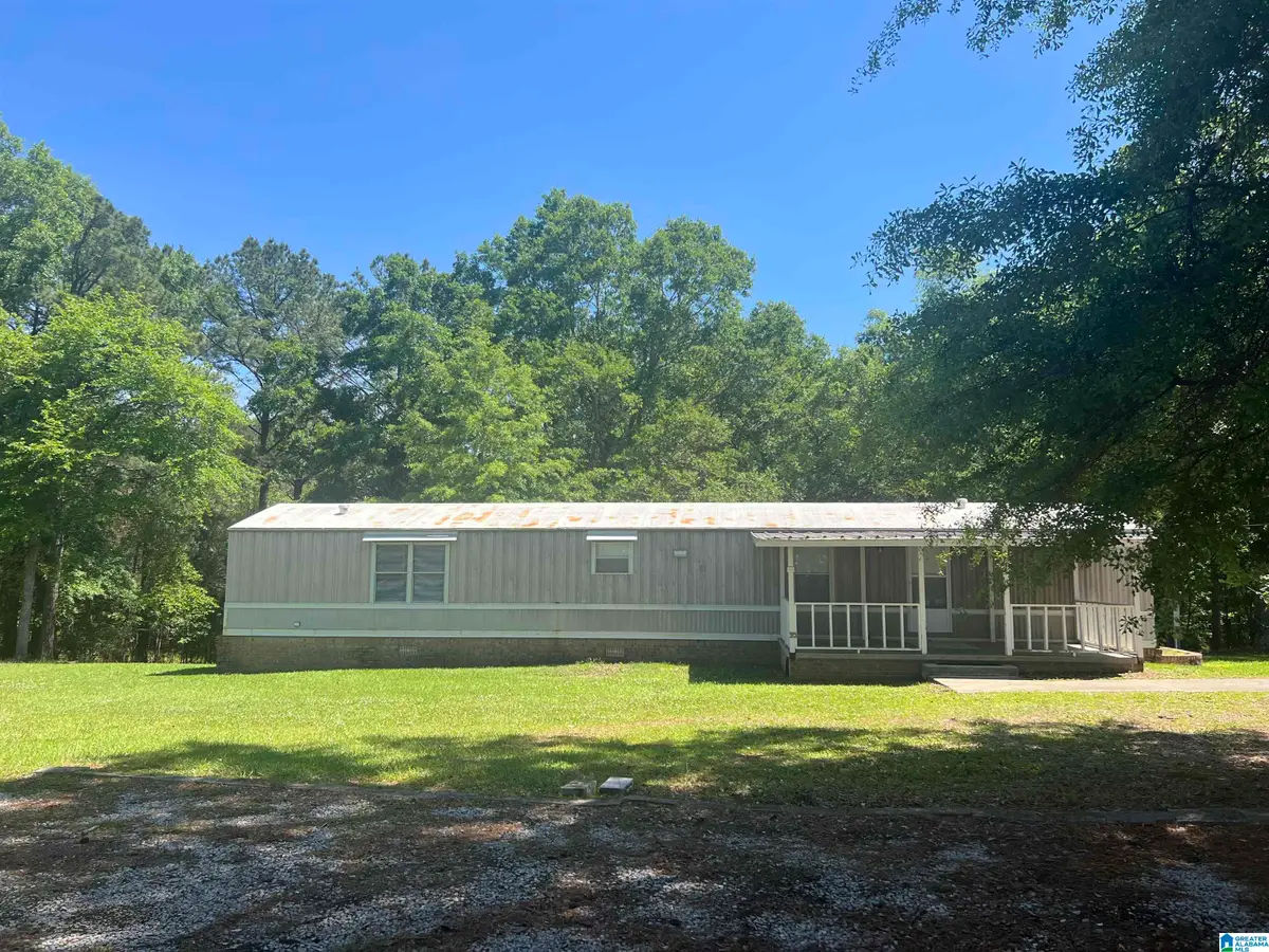 204 COUNTY ROAD 631, Jemison, AL 35085 - #1