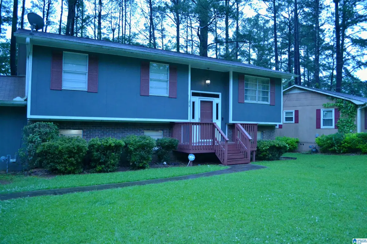 1219 25TH AVENUE N, Hueytown, AL 35023 - #1