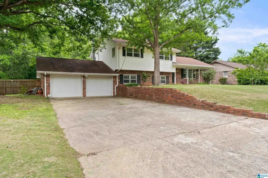 641 SHADYWOOD DRIVE, Birmingham, AL 35206 - #2
