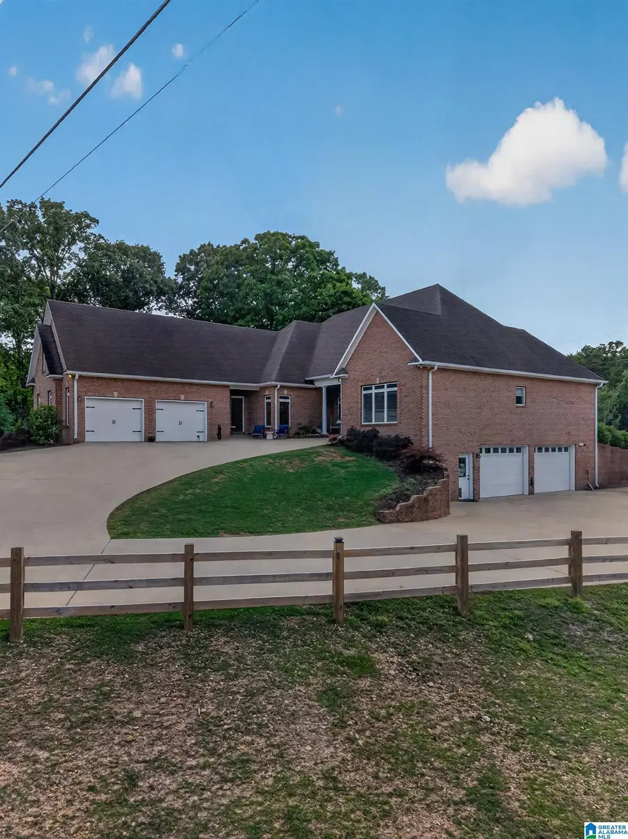 926 DEBLYN CIRCLE, Moody, AL 35004 - #2