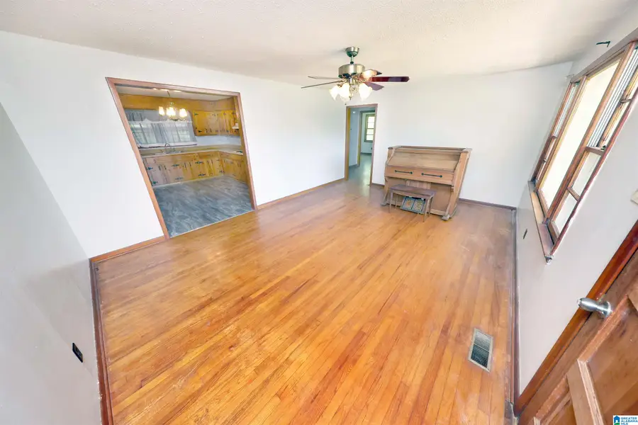 700 S MARSHALL STREET, Anniston, AL 36201 - #3