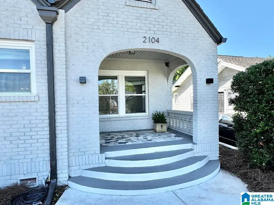 2104 31ST STREET ENSLEY SW, Birmingham, AL 35208 - #3