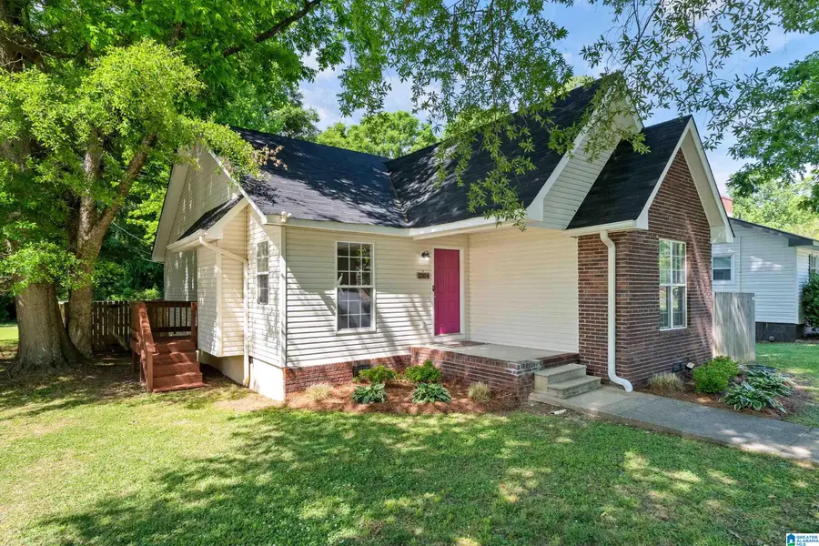 1004 W WALNUT STREET, Sylacauga, AL 35150 - #2